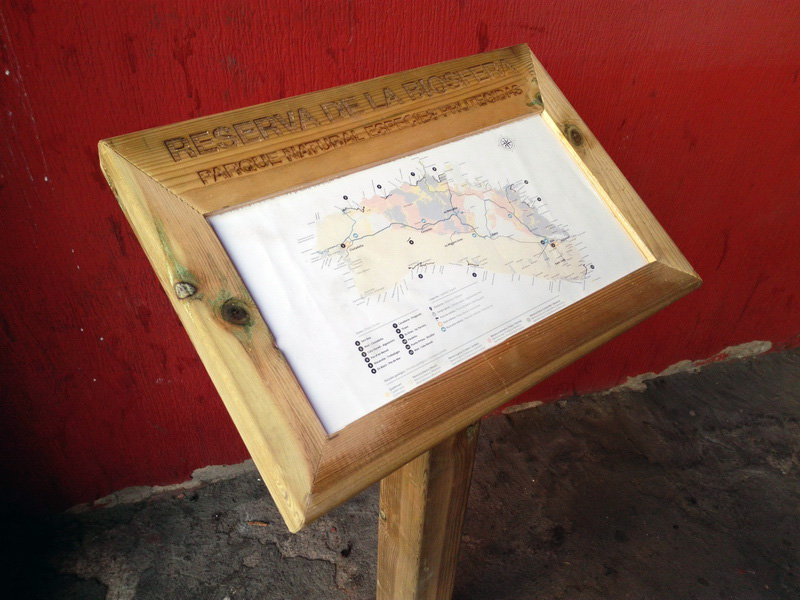 atril informacion rural mapa 4cart.madera metacrilato (21x41_3) 95-113x51x35_5 (20eu.) 1u